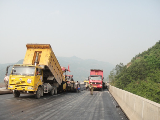 Anti additivo in fregola della strada nera per le superstrade municipali delle strade