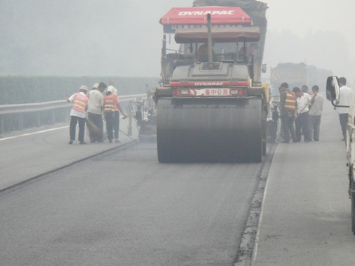 Asphalt With Polymers Asphalt Driveway modificato che pavimenta anti carreggiata additiva