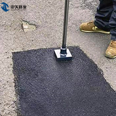 Riempitore versabile della crepa della strada privata dell'asfalto modificato riparazione 3kn della strada privata della toppa fredda della toppa