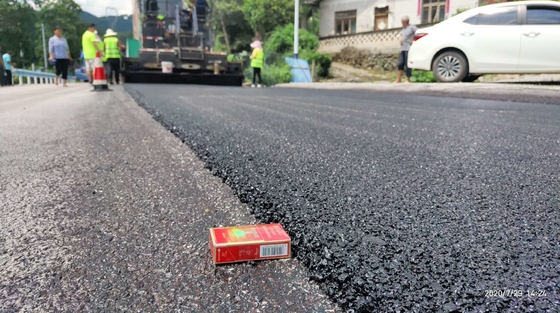 Mescoli la crepa sottile di manutenzione di Asphalt Overlays County Council Road che sigilla Asphalt Roads